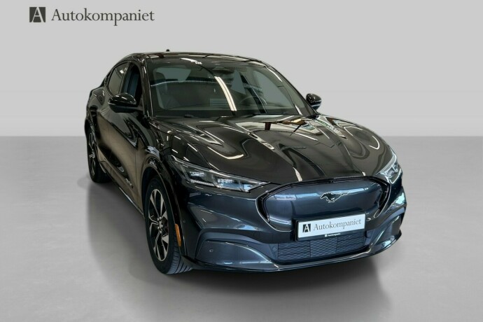 ford-mustang-mach-e-elektrisitet-2022-big-0