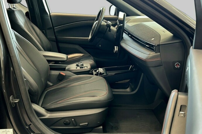 ford-mustang-mach-e-elektrisitet-2022-big-7