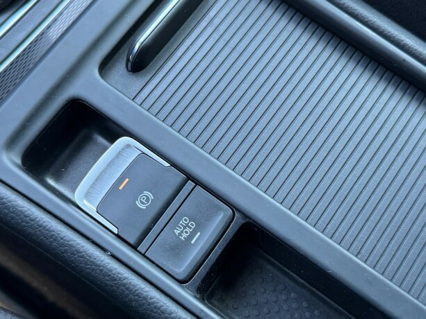 volkswagen-golf-elektrisitetbensin-2016-big-16