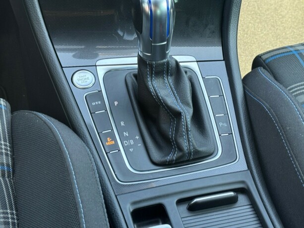 volkswagen-golf-elektrisitetbensin-2016-big-11
