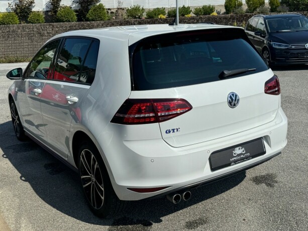 volkswagen-golf-elektrisitetbensin-2016-big-3