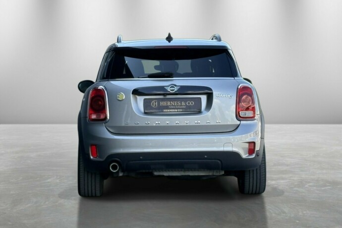 mini-countryman-elektrisitetbensin-2019-big-4
