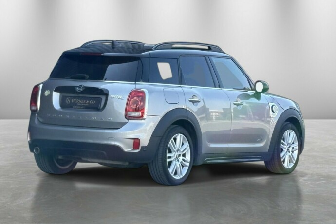 mini-countryman-elektrisitetbensin-2019-big-6