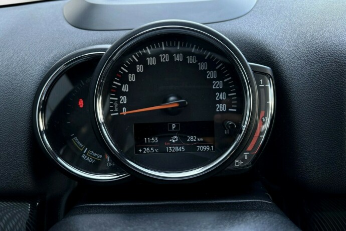 mini-countryman-elektrisitetbensin-2019-big-17