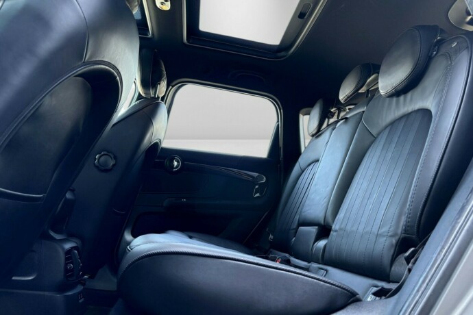 mini-countryman-elektrisitetbensin-2019-big-36