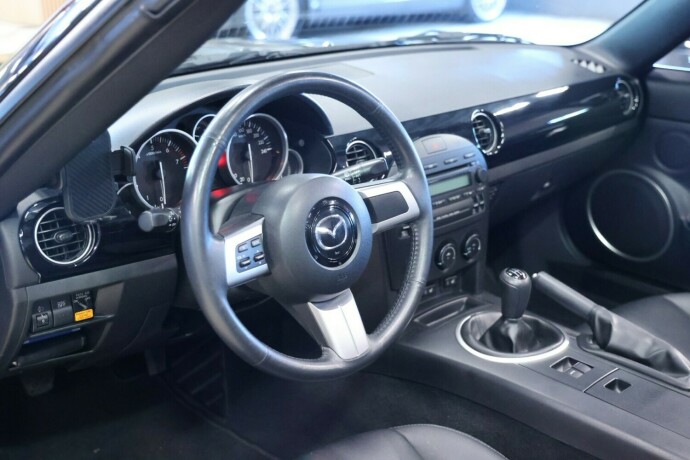 mazda-mx-5-bensin-2008-big-5