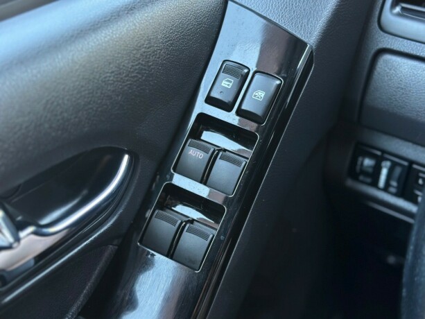 isuzu-d-max-diesel-2019-big-28