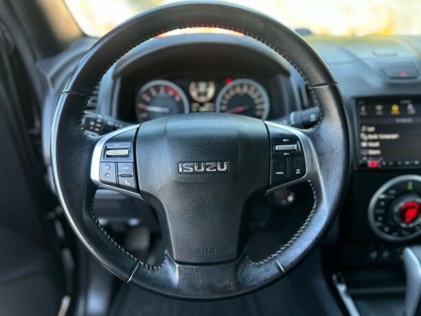 isuzu-d-max-diesel-2019-big-21
