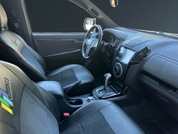 isuzu-d-max-diesel-2019-big-12