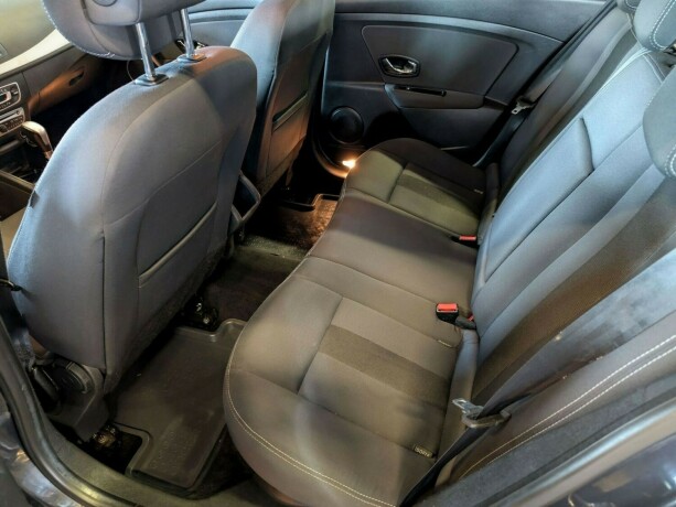 renault-megane-diesel-2012-big-21
