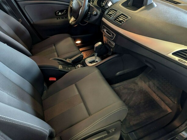 renault-megane-diesel-2012-big-22