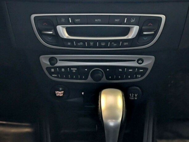 renault-megane-diesel-2012-big-18