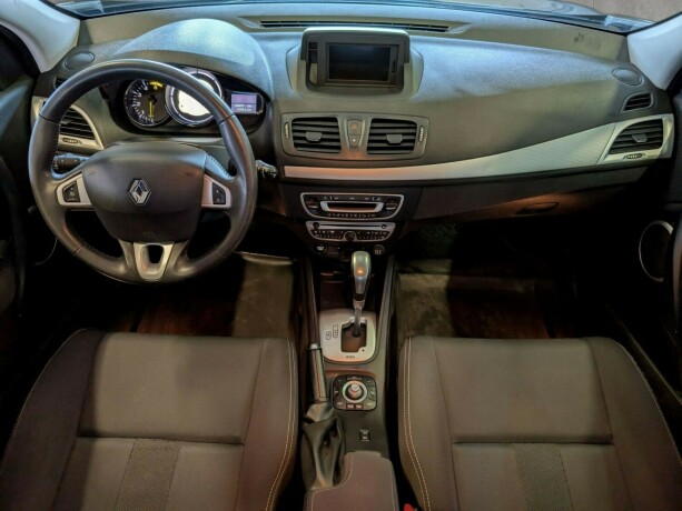 renault-megane-diesel-2012-big-12