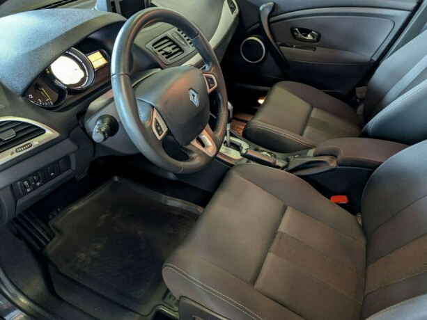 renault-megane-diesel-2012-big-20