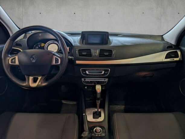 renault-megane-diesel-2012-big-13