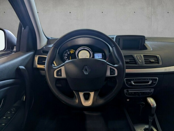 renault-megane-diesel-2012-big-14