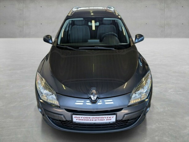 renault-megane-diesel-2012-big-9