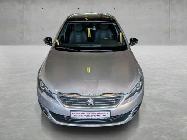 peugeot-308-bensin-2017-big-9