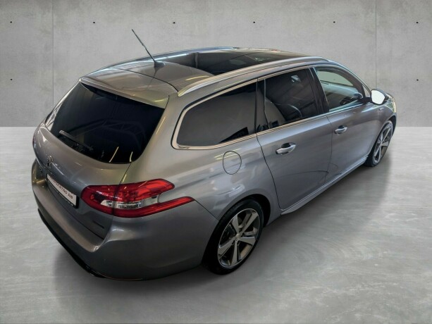 peugeot-308-bensin-2017-big-7