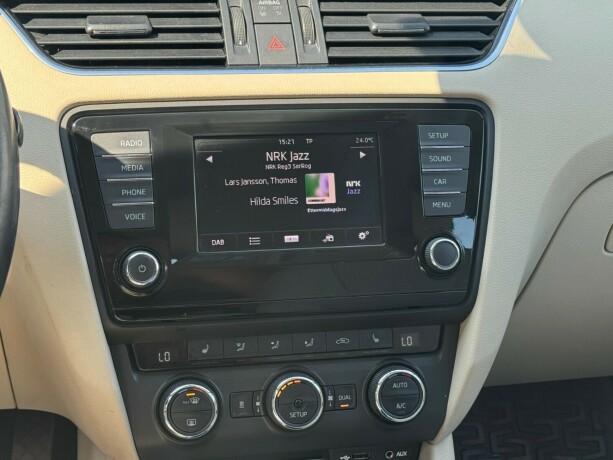 skoda-octavia-diesel-2014-big-8