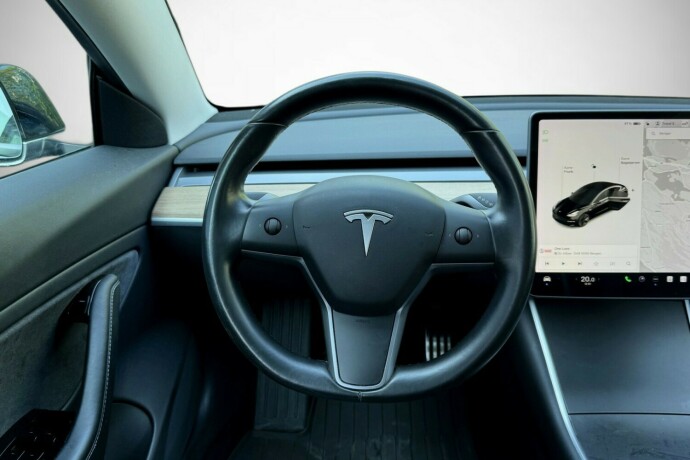 tesla-model-3-elektrisitet-2019-big-40