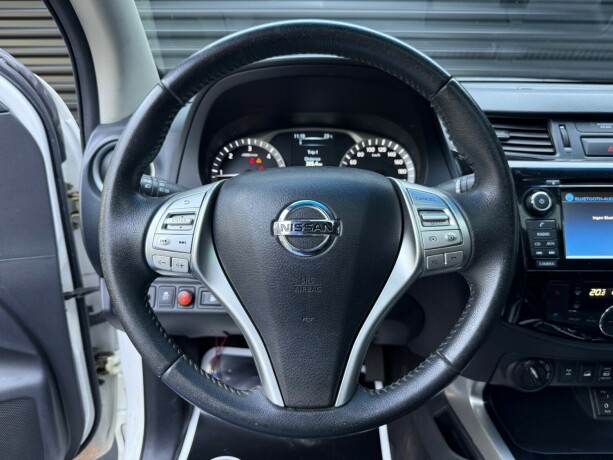nissan-navara-diesel-2019-big-12