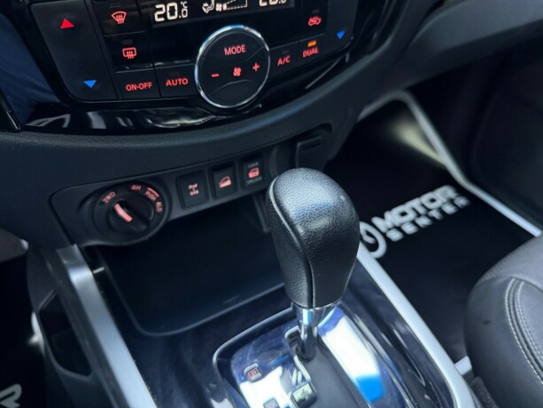 nissan-navara-diesel-2019-big-24