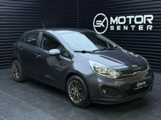 Kia | Rio | Bensin | 2015