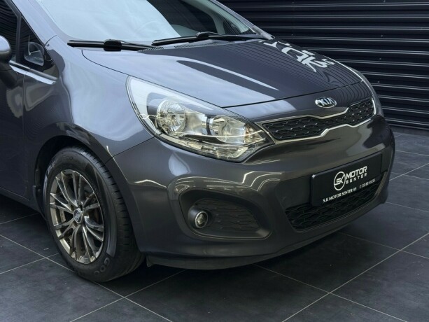 kia-rio-bensin-2015-big-2