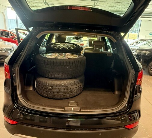 hyundai-santa-fe-diesel-2015-big-16