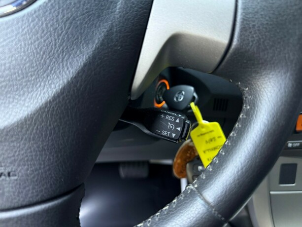 toyota-corolla-bensin-2010-big-14