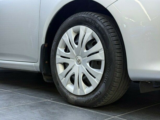 toyota-corolla-bensin-2010-big-7