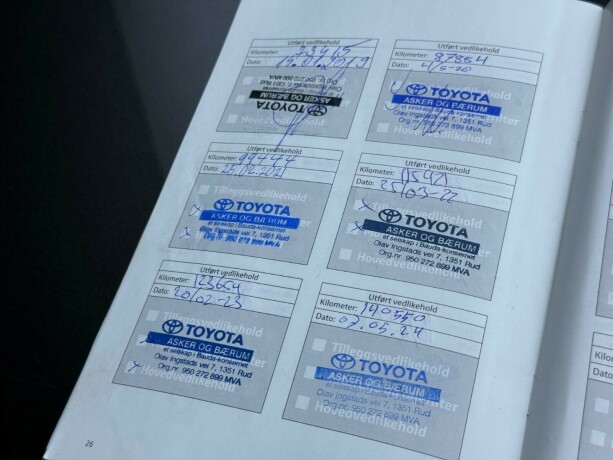 toyota-avensis-bensin-2013-big-30
