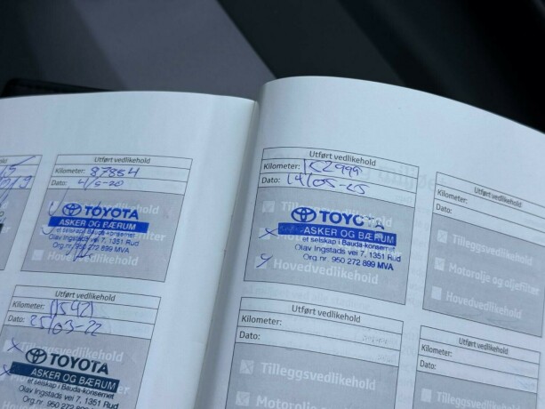 toyota-avensis-bensin-2013-big-29