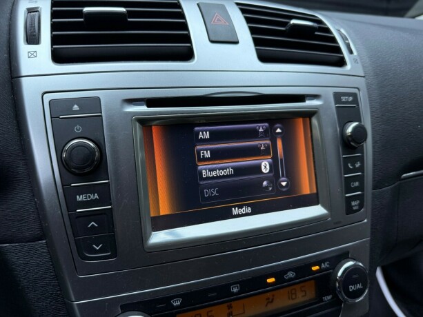 toyota-avensis-bensin-2013-big-20