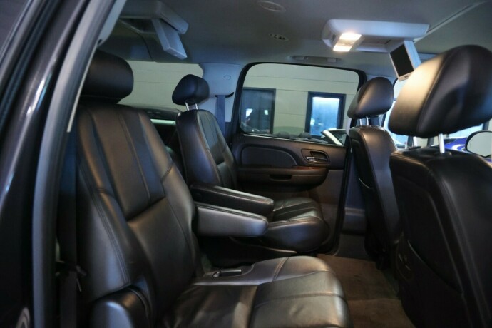 chevrolet-suburban-bensin-2010-big-10