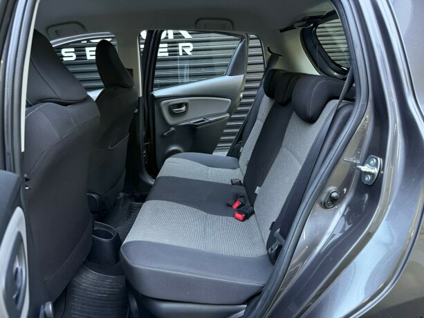toyota-yaris-elektrisitetbensin-2016-big-28