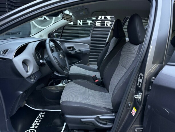 toyota-yaris-elektrisitetbensin-2016-big-26