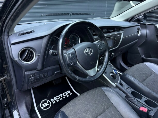 toyota-auris-elektrisitetbensin-2015-big-9
