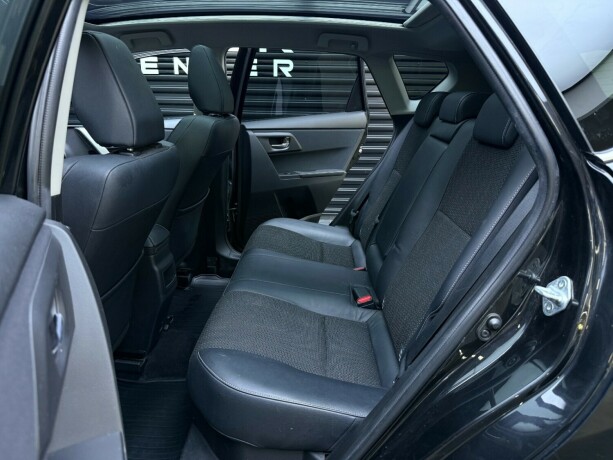 toyota-auris-elektrisitetbensin-2015-big-26