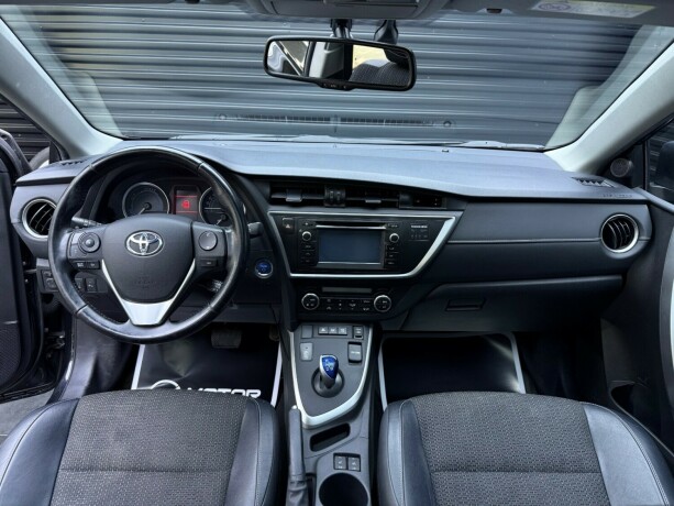 toyota-auris-elektrisitetbensin-2015-big-8