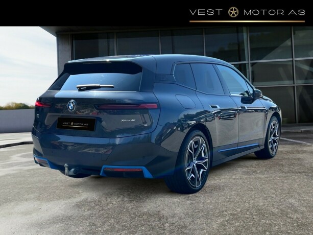 bmw-ix-xdrive-40-elektrisitet-2022-big-7