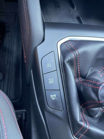 ford-focus-elektrisitetbensin-2021-big-21
