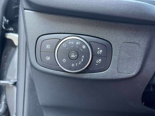 ford-focus-elektrisitetbensin-2021-big-20