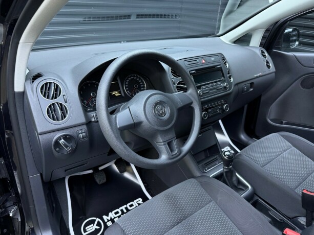 volkswagen-golf-plus-bensin-2013-big-11