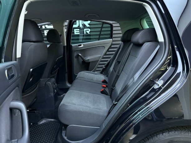 volkswagen-golf-plus-bensin-2013-big-24