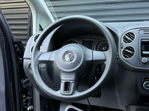 volkswagen-golf-plus-bensin-2013-big-13