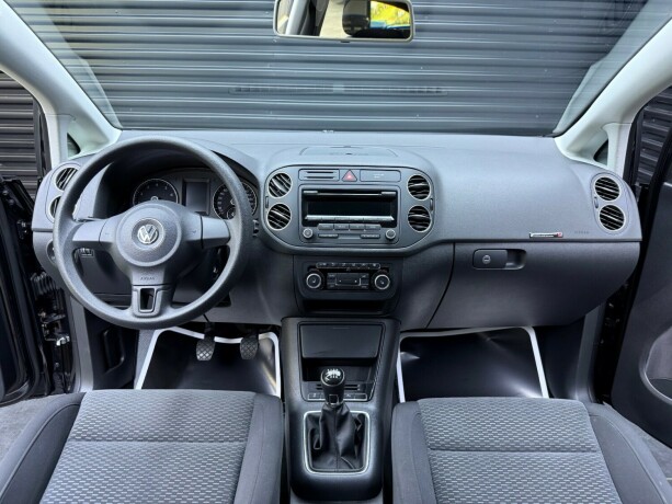 volkswagen-golf-plus-bensin-2013-big-10