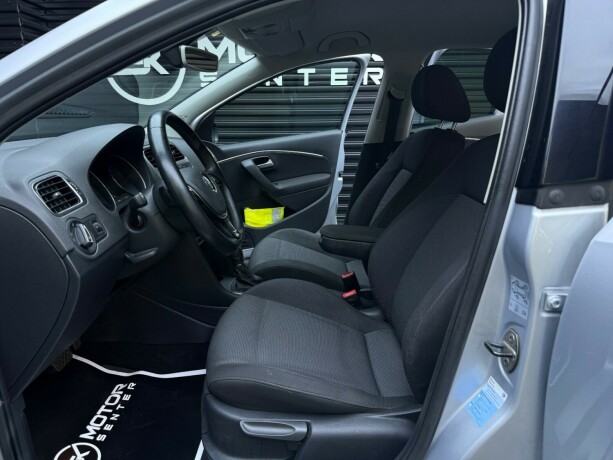 volkswagen-polo-bensin-2015-big-25