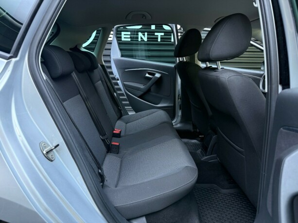 volkswagen-polo-bensin-2015-big-28